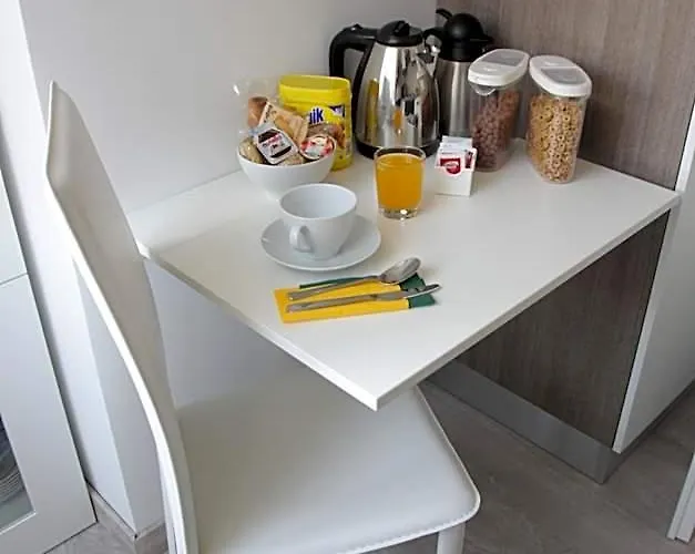 Acomodação com café da manhã  Windows On Roma